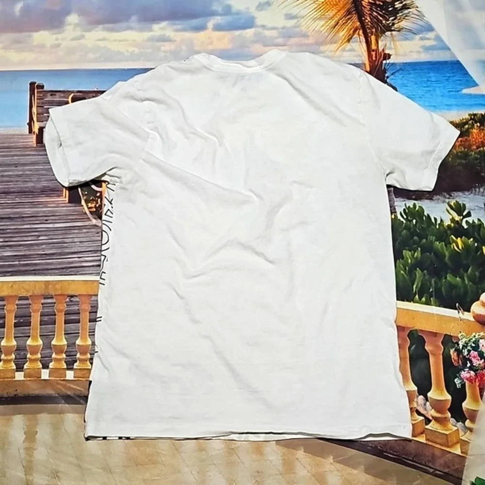 North Face White Graphic Tee Shirt Medium